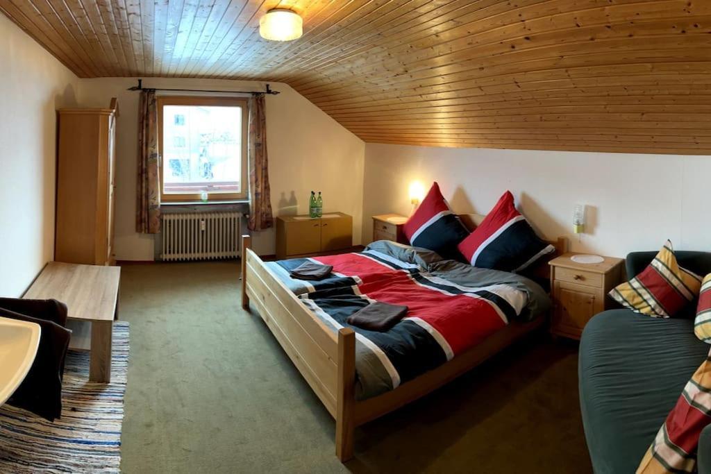 Schoene Unterkunft Mit Parkplatz Und Bikergarage Ohne Kueche มิสเซน-วิลฮามส์ ภายนอก รูปภาพ